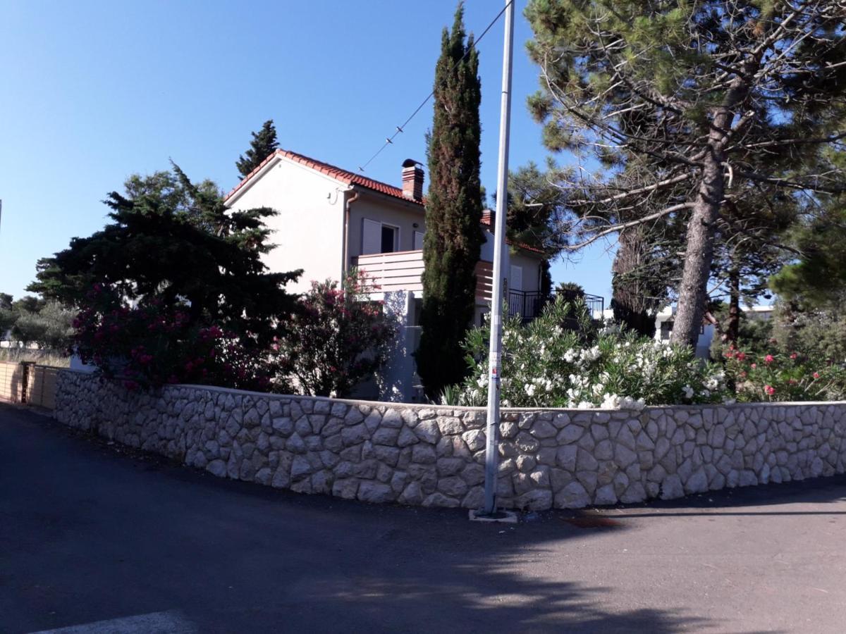Holiday Home Novalja Extérieur photo